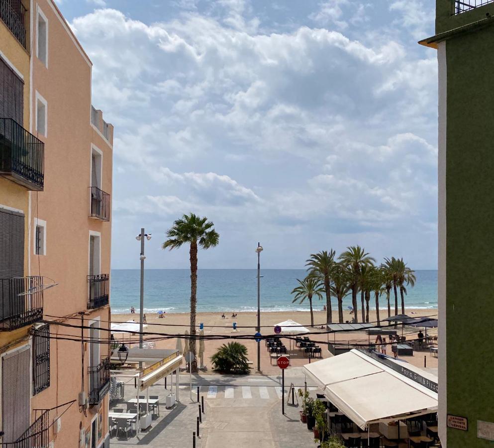 In Front Of The Primera Linea De Playa * Villajoyosa
